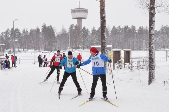 hiihtäjillä vuoron vaihto