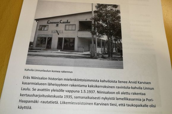 artikkelin pätkä kahvila linnun laulusta