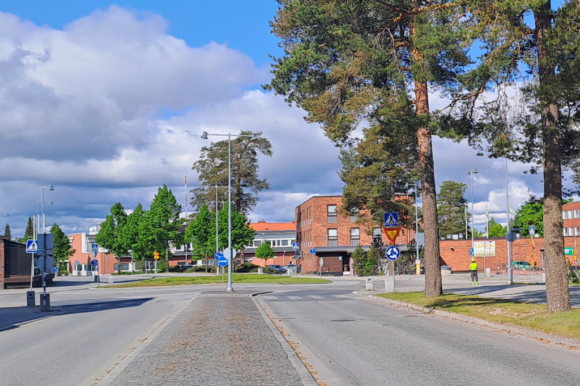 Muutokset liikennejärjestelyissä Paasikivenkadun ja Kuninkaanlähteenkadun kiertoliittymässä