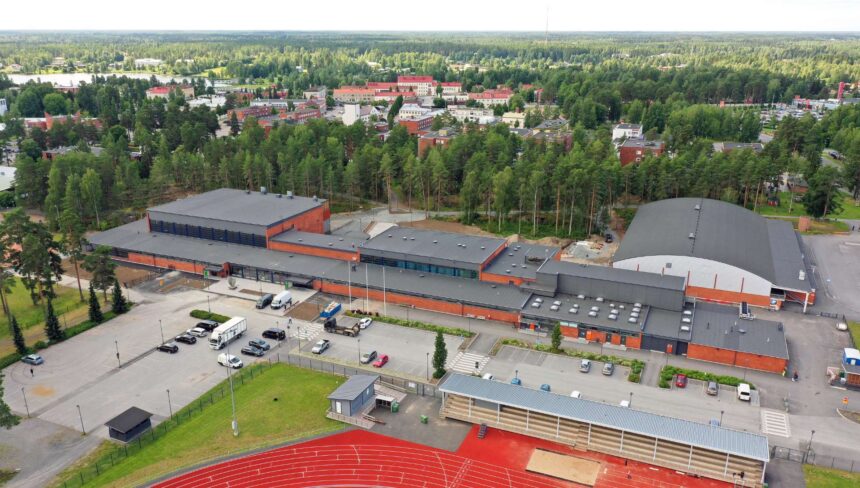 Slider_liikuntakeskus_martti_tikka ilmakuva liikuntakeskuksesta