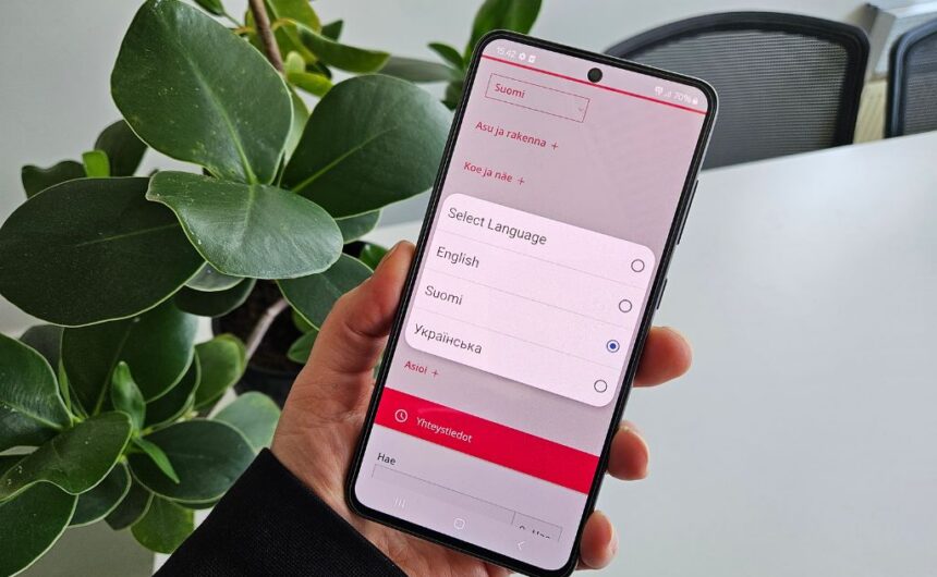 Kielikäännöstyökalu kielikäännösvalikko puhelimen näytöllä